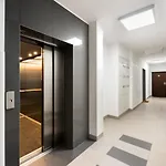 Metro Mlynow Silver Lägenhet Warszawa