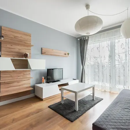 Metro Mlynow Silver * Варшава