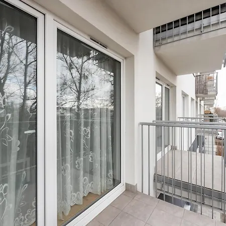 Metro Mlynow Silver Apartment *