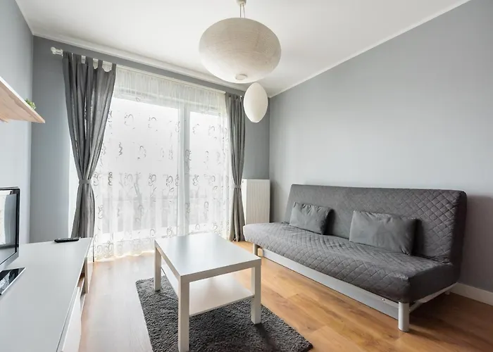 Metro Mlynow Silver * Warsaw