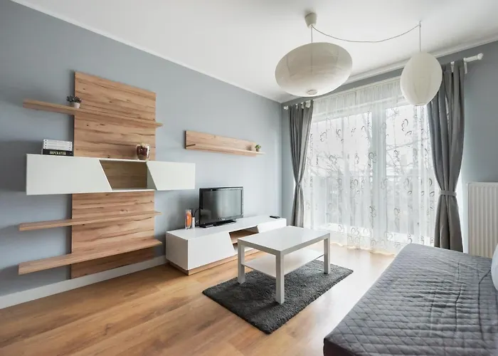 Metro Mlynow Silver * Warsaw