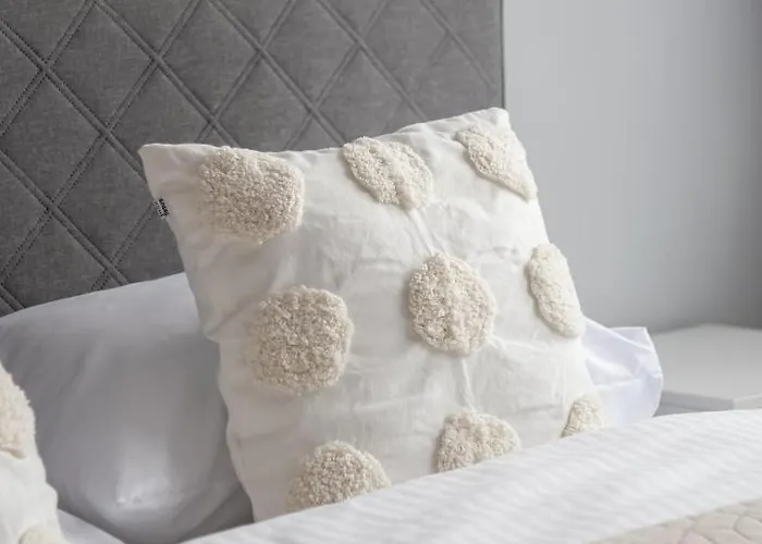 Apartment Metro Mlynow Silver *